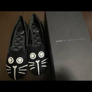 Marc by Marc Jacobs black velvet cat flats
